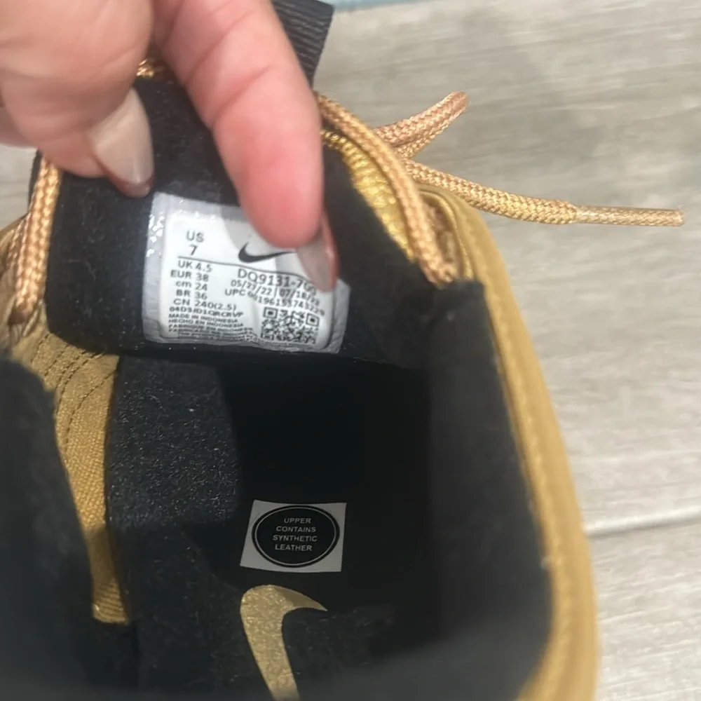 Nike Air Max 97 Gold Size 7 - Picture 5 of 7